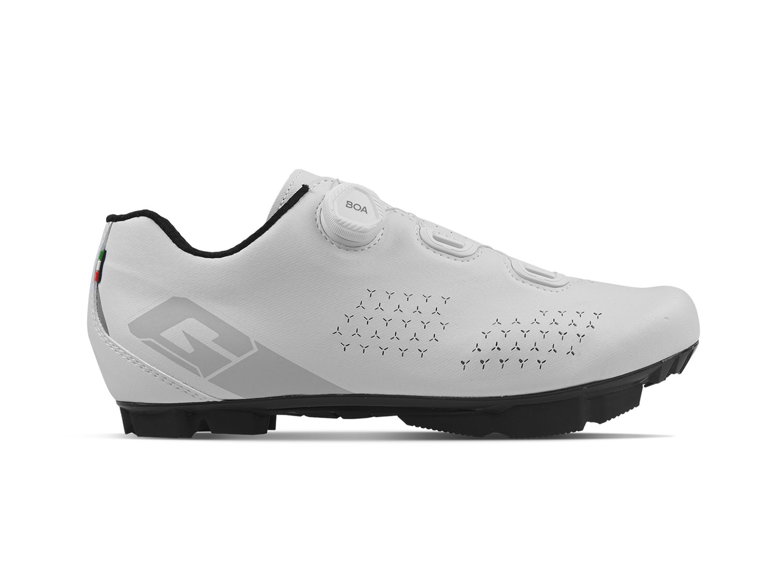 G. 트레일+화이트