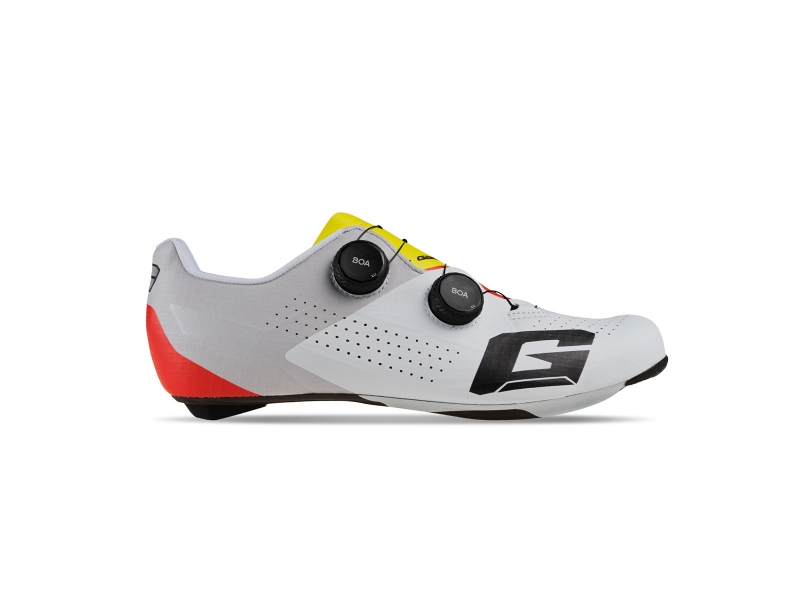 G. 제트 화이트/레드/옐로우